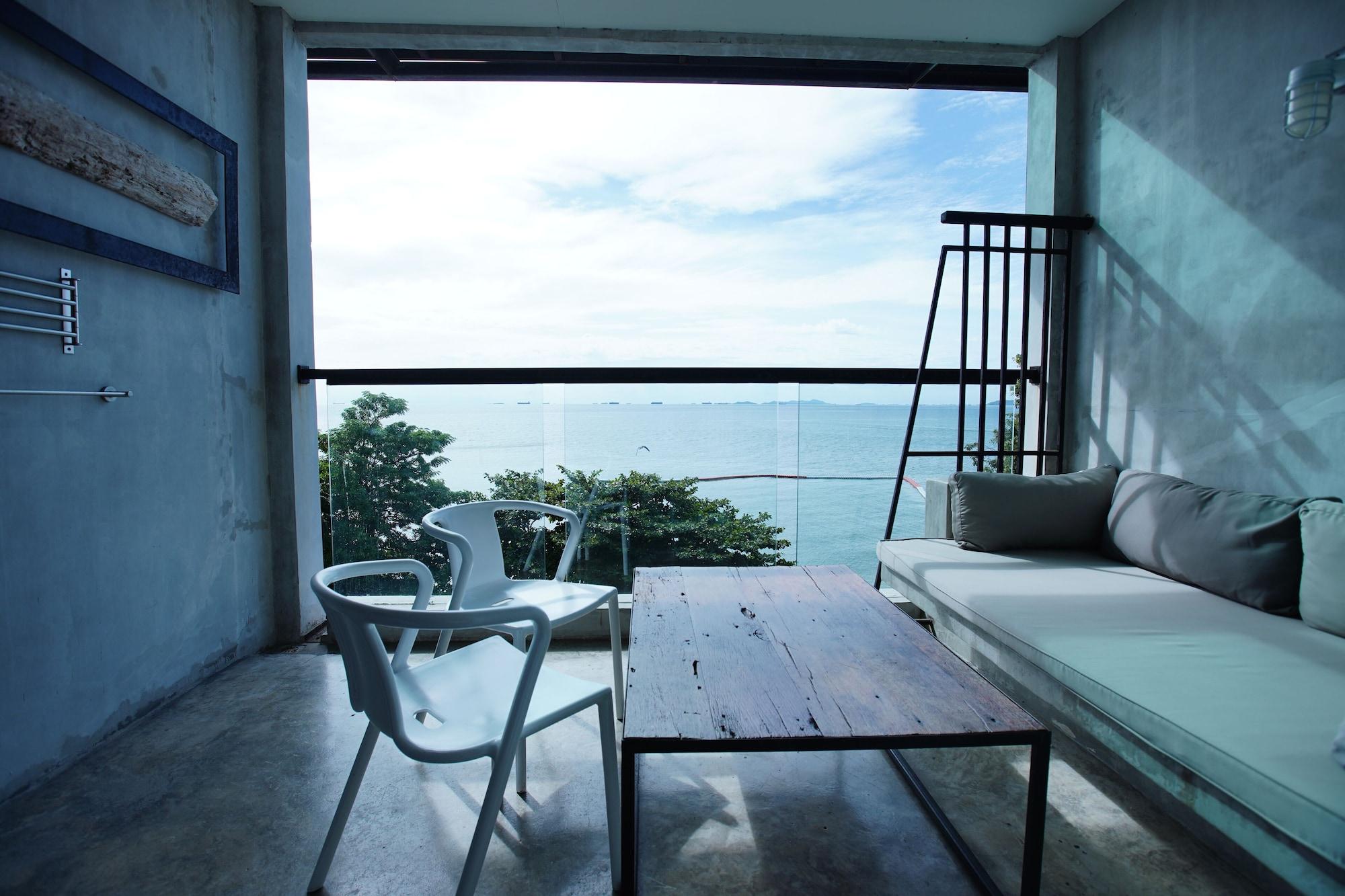 Pattaya Modus Beachfront Resort Exterior photo